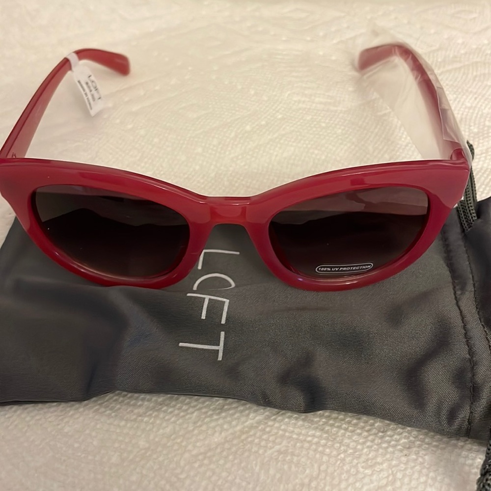 New Loft Nantucket round sunglasses.